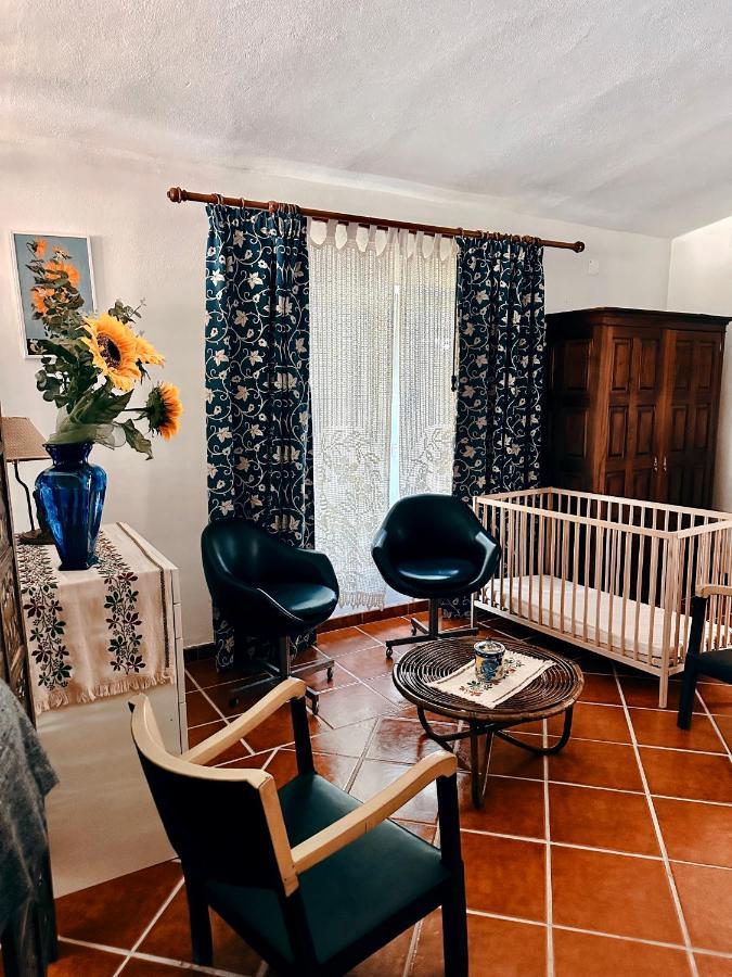 Villa Casa Girassol With A Beautiful Private Pool And Garden Sintra Exterior foto